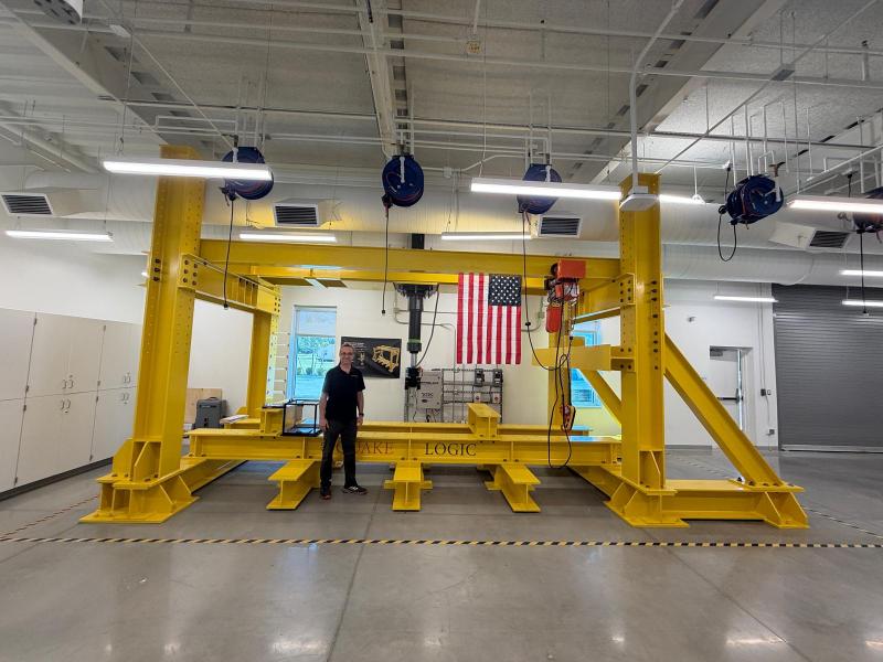 Heavy-duty QuakeLogic structural lab loading frame for horizontal and vertical structural testing