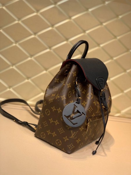 Best Places to Find the Louis Vuitton Dog Keychain in 2025 3 Louis Vuitton M45515 LV Montsouris PM Monogram Black