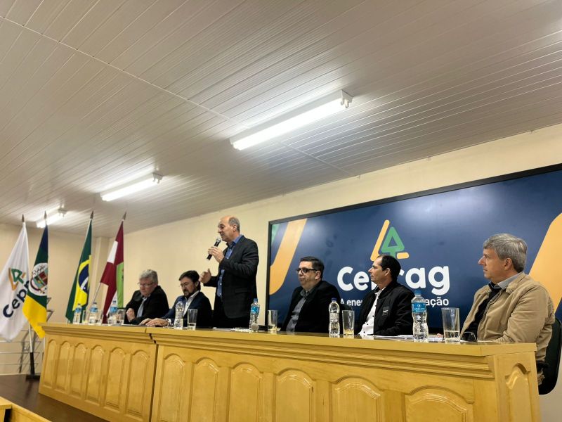 Zé Milton propõe projeto de apoio às Cooperativas de Eletrificação Rural em Santa Catarina