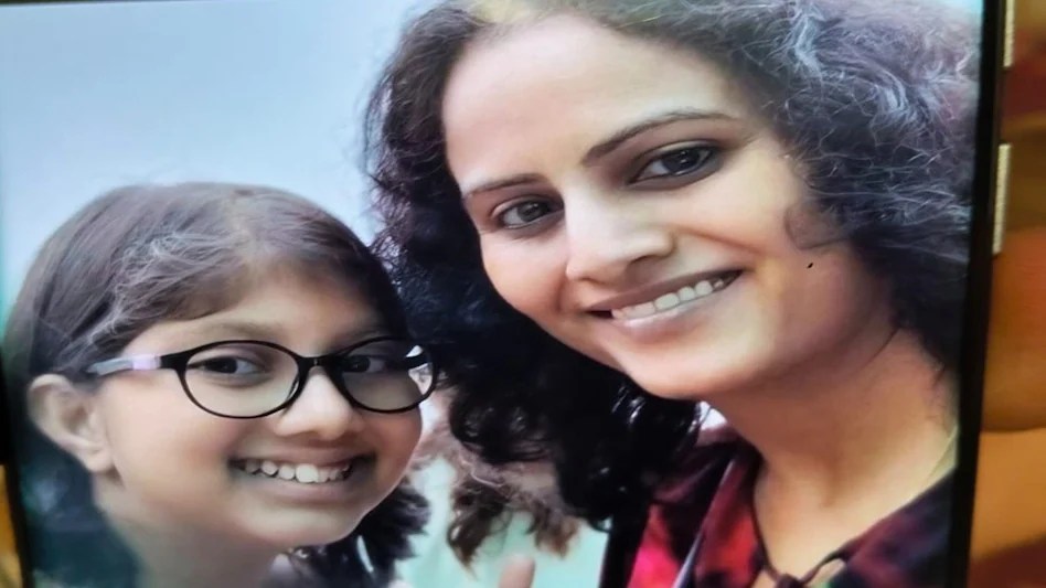 "फूल जैसी बेटी थी, परियों जैसे पाला था"