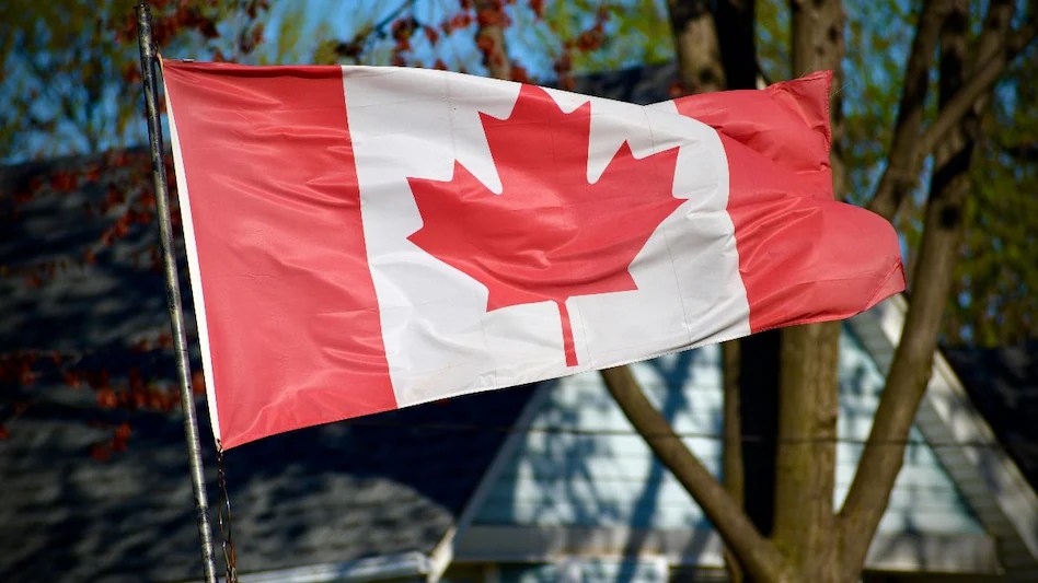 हजारों भारतीयों के PR आवेदन वापस किए गए