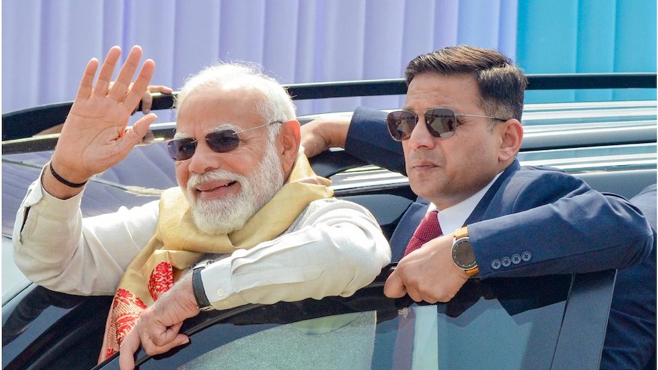 पीएम मोदी और फ्रांस के राष्ट्रपति इमैनुएल मैक्रों के दौरे पर 17 फरवरी को बड़े रूट डायवर्जन