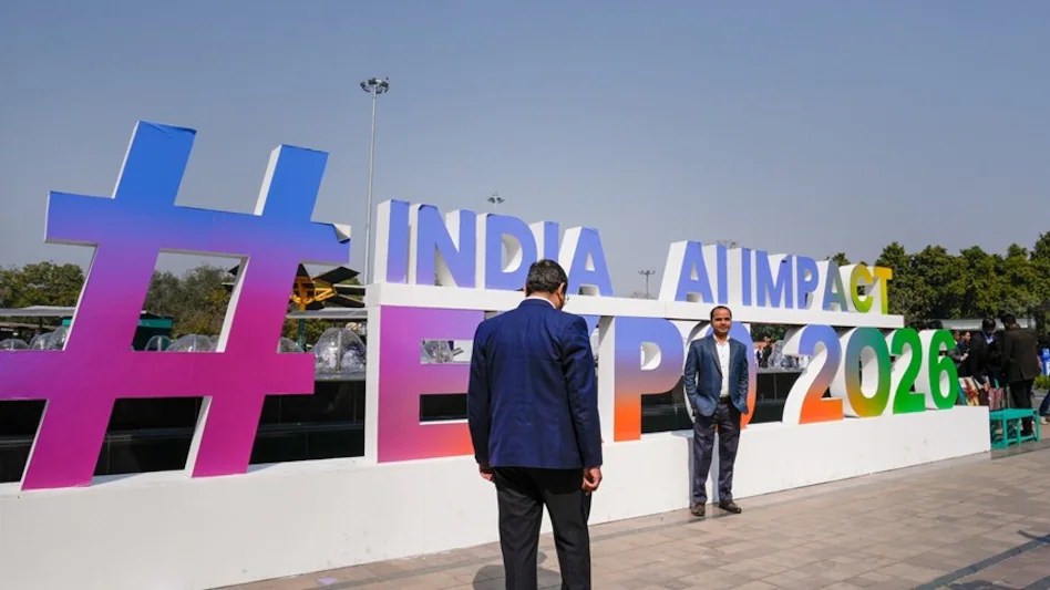 पीएम मोदी ने किया उद्घाटन, बड़े निवेश और नई घोषणाएं