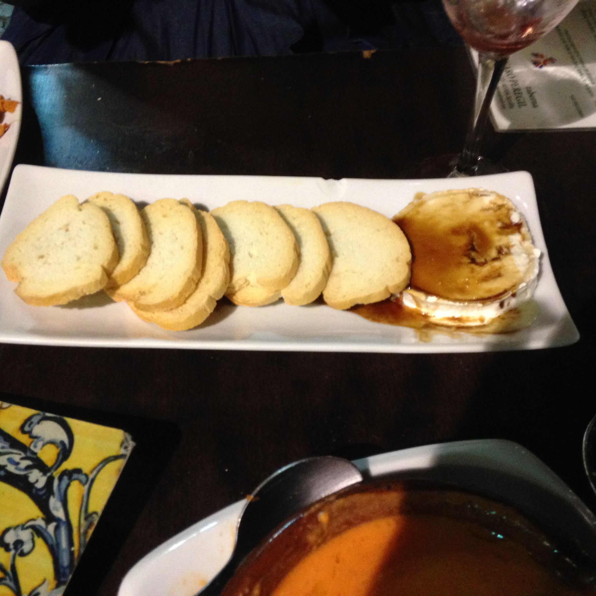 Goat cheese and crackers