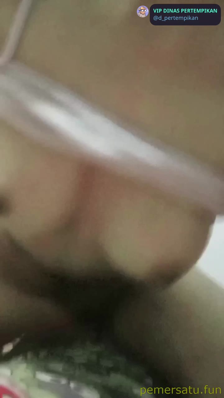 P8 Jilbab Memek Becek Sange Ngangkang