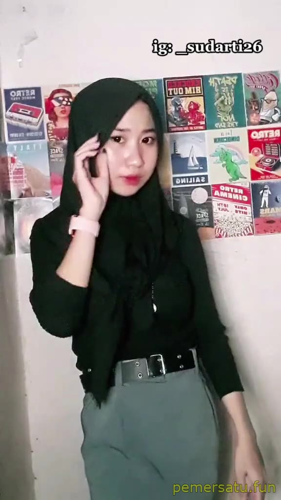 P2 Sudarti Hijab 18yo Tiktoker Sange Viral
