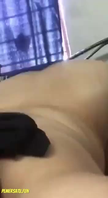 P1 Jilbab Montok Aquilla Suka Colmek Sampai Becek