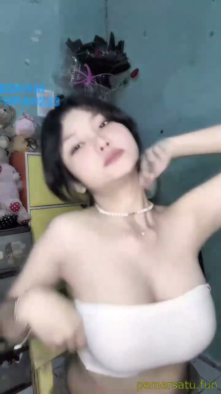 3 Viral Bokep babyraa abg 18yo 