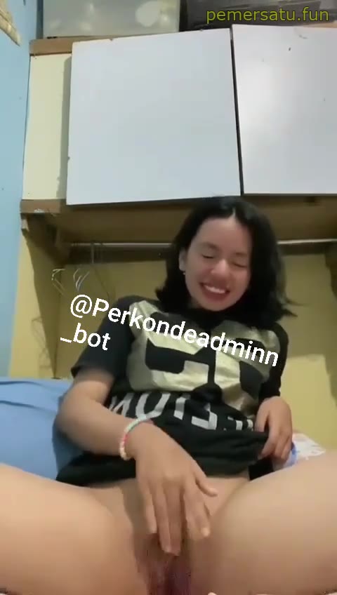 4 Terbaru Porno abg 18yo imut colok memek 