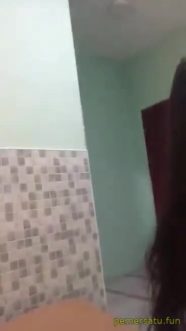 P1 Crystel Ngentot Sama Om