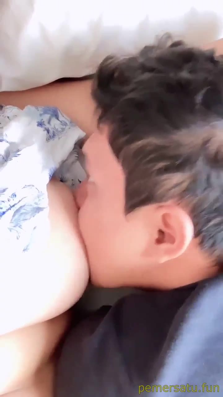 P32 Kiara Selebgram Suka Ngewe Ama Pacar