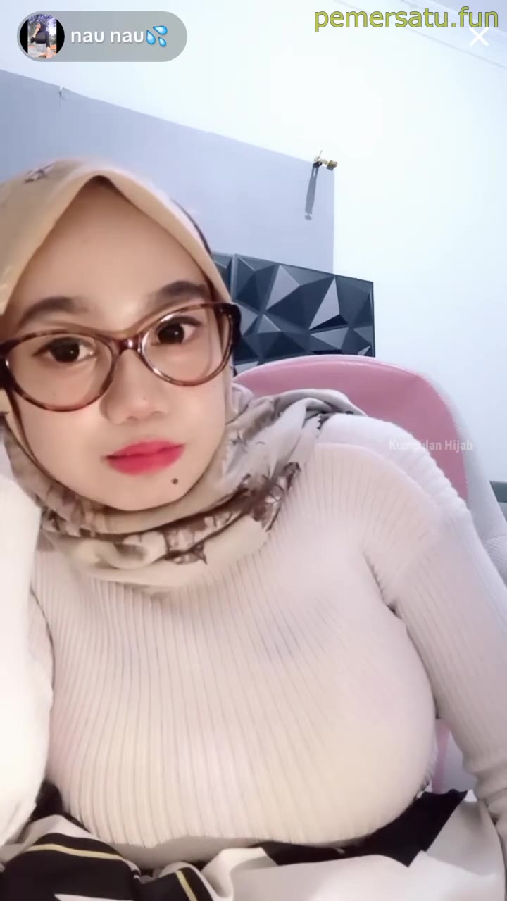 Nauraafelen HIJAB BIKIN GERAH