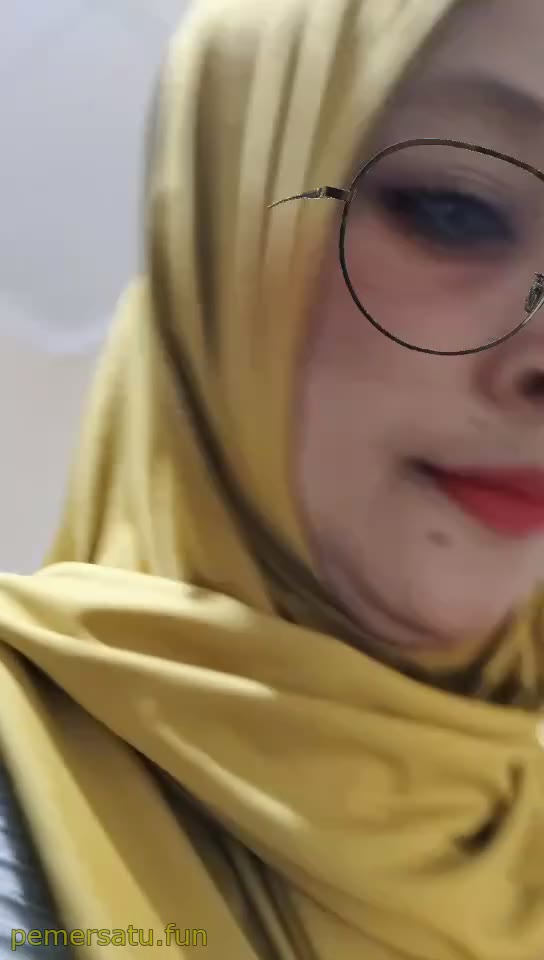 Kuning Miumiu Hijab Stw Kacamata Jilbab