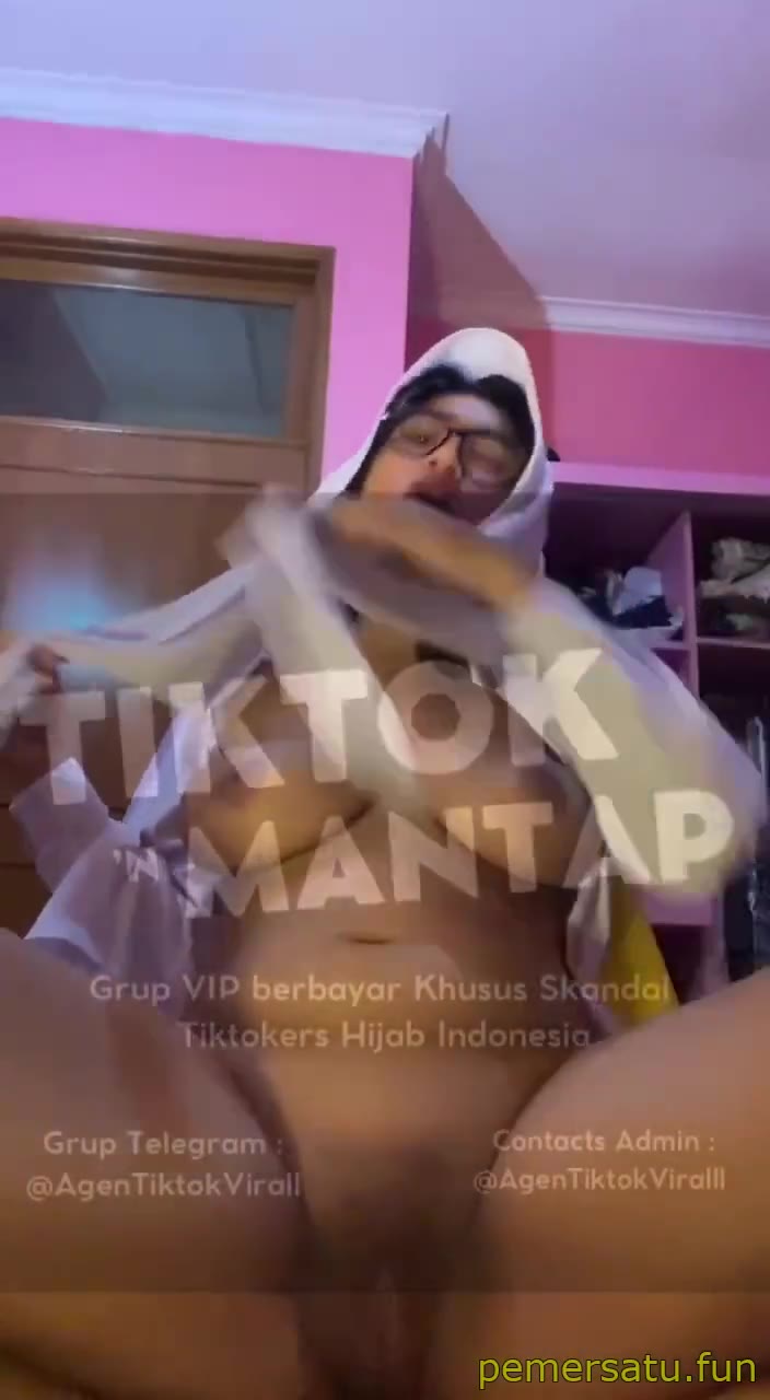 P21 Indah Farhail Hijab Jilbab Sange Colmek