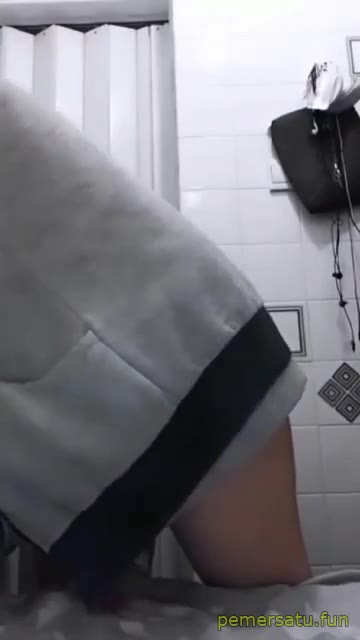 P6 Shila Jilbab Sange Pakai Hijab Montok Memek Mulus Segaris Colmek