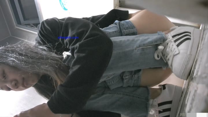 2 2023-Oct-07 Ngintip WC