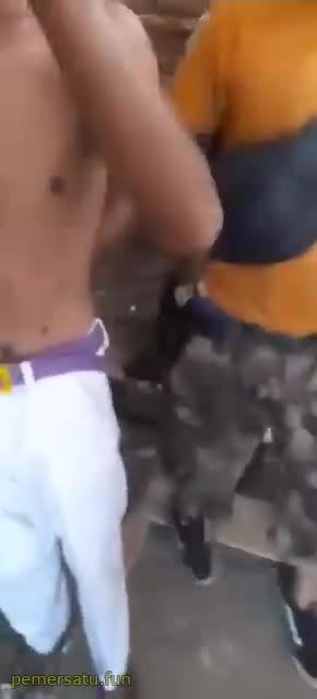 Gangbang Gerebek 1 Cewek 18yo Lagi Di