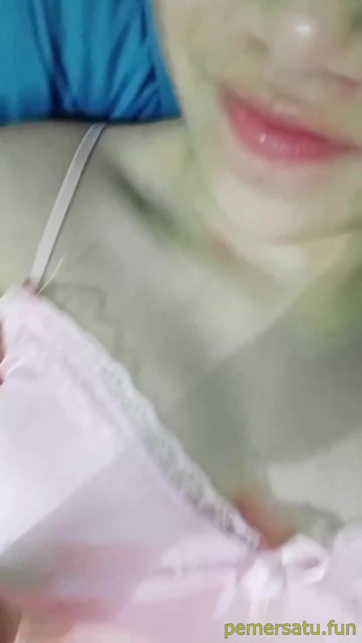 P26 Zeya Abg 18yo Kacamata Sange