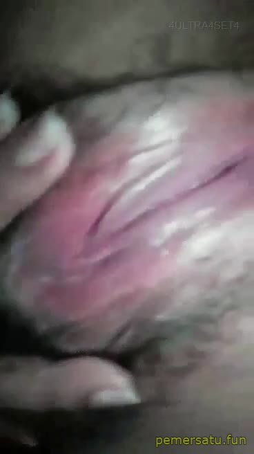 P56 Zianne Memek Becek 18yo Doyan Kontol