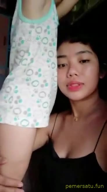 P74 Zianne Memek Becek 18yo Doyan Kontol