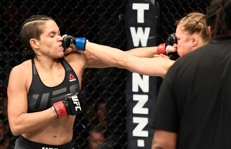 Amanda Nunes vs Rhonda Rousey
