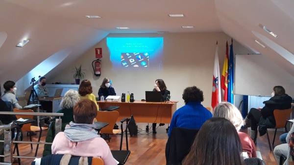 Os resumimos lo que fue la charla Violencia machista en entornos digitales juveniles