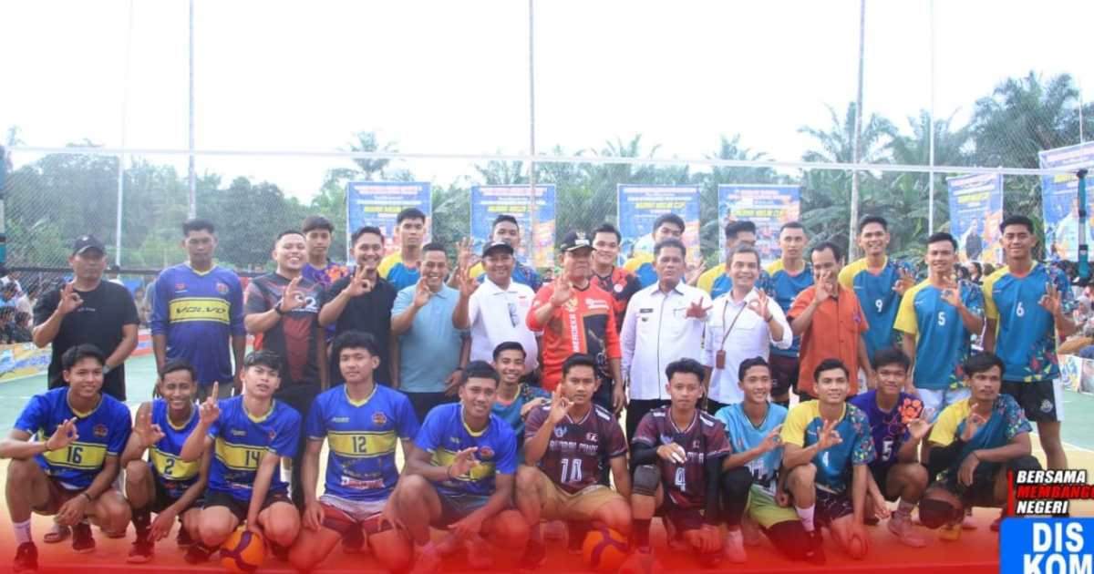 Wabup Rohul Tutup Meriah Turnamen Voli Muara Nikum Cup 2025