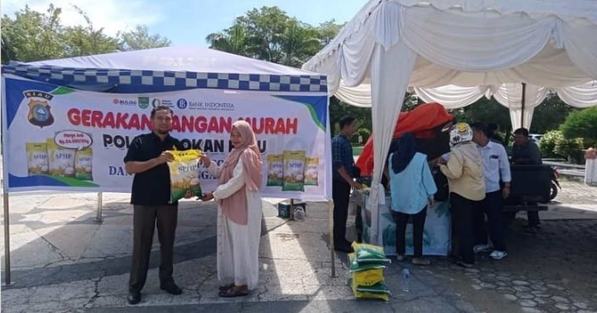 Polres Rohul Gelar Gerakan Pangan Murah, 2.000 Kg Beras Ludes Diserbu Warga
