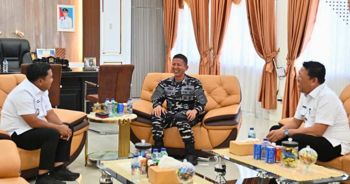 Wali Kota dan Wakil Wali Kota Sibolga Terima Kunjungan Silaturahmi Danlanal Sibolga