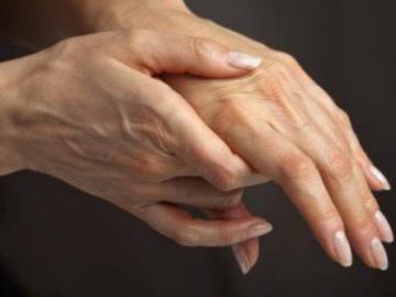 К чему чешется боковая сторона левой ладони. К чему чешется левая рука