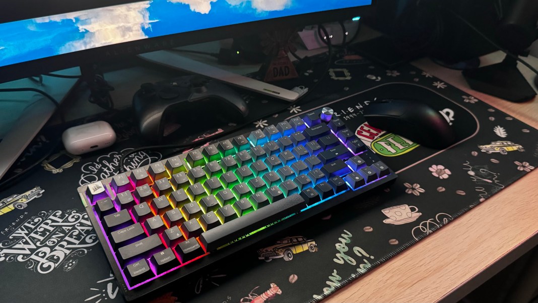 CORSAIR K65 Plus Wireless 75% Mechanical Gaming Keyboard Review 