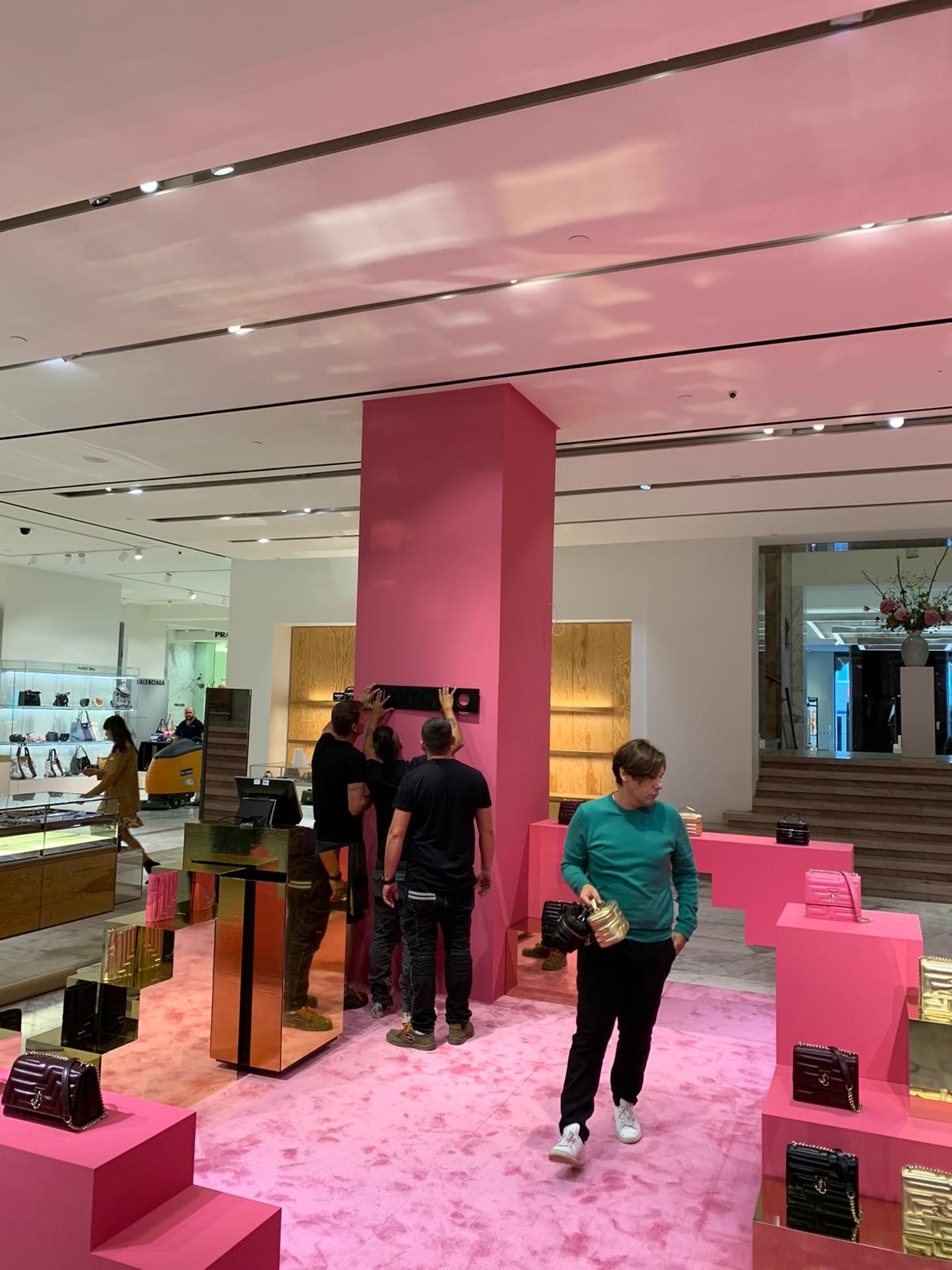 Pop Up Store Jimmy Choo | Winkelinrichting