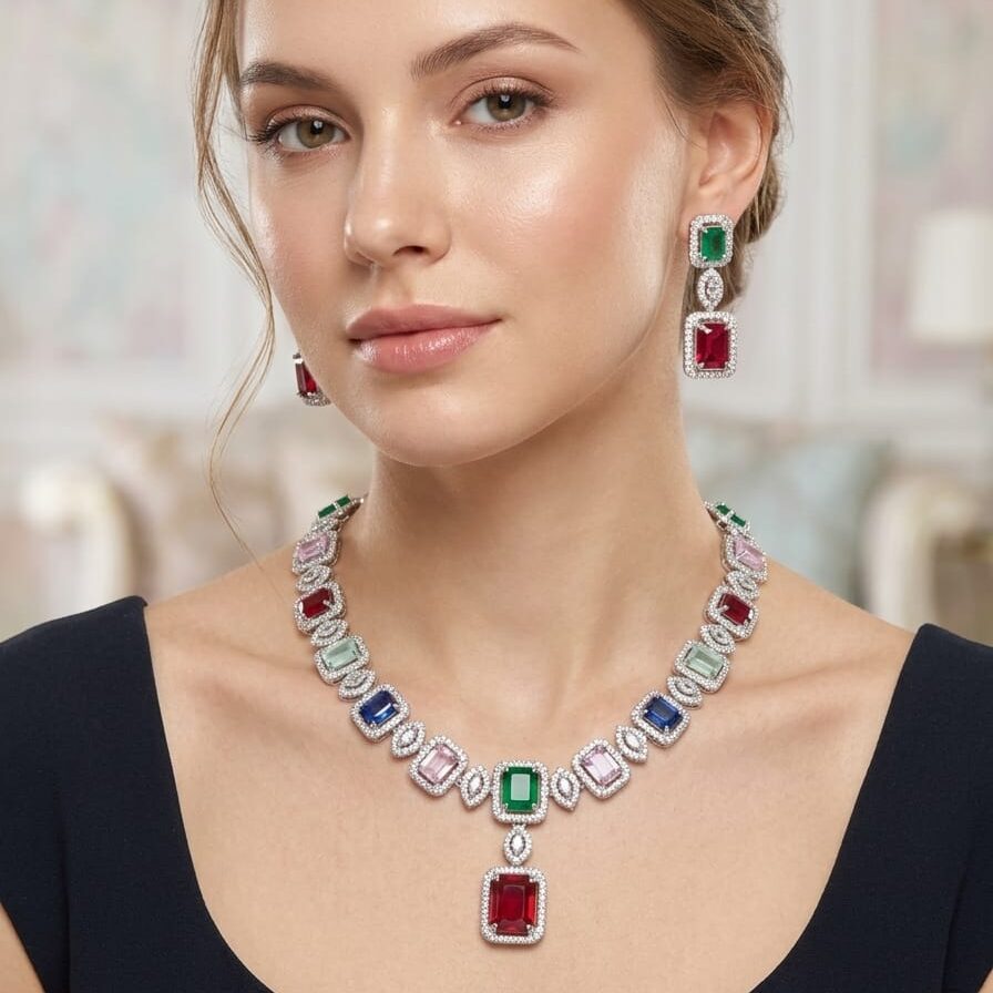 PRAREKA Majestic Halo Gemstone