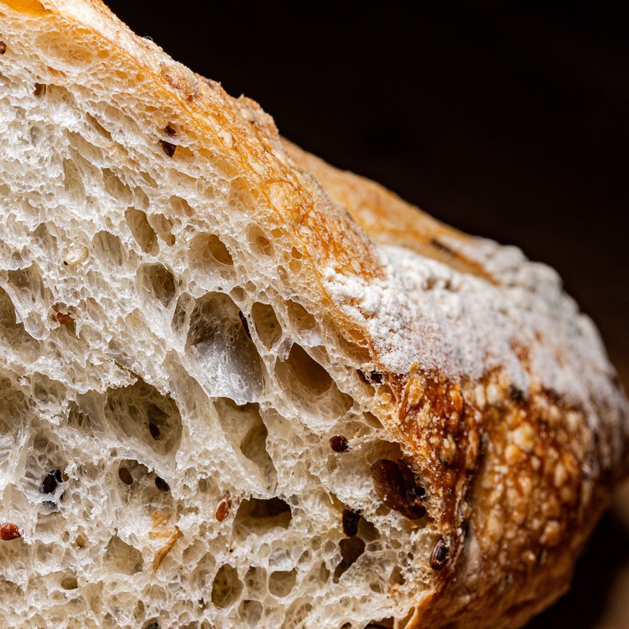 P&atilde;o fatiado visto de perto
