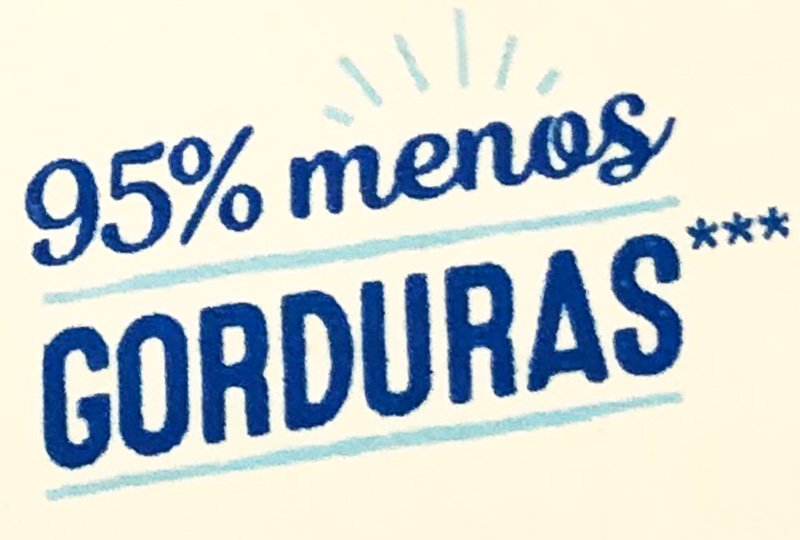 Exemplo de embalagem de leite condensado com os dizeres: 95% menos gordura