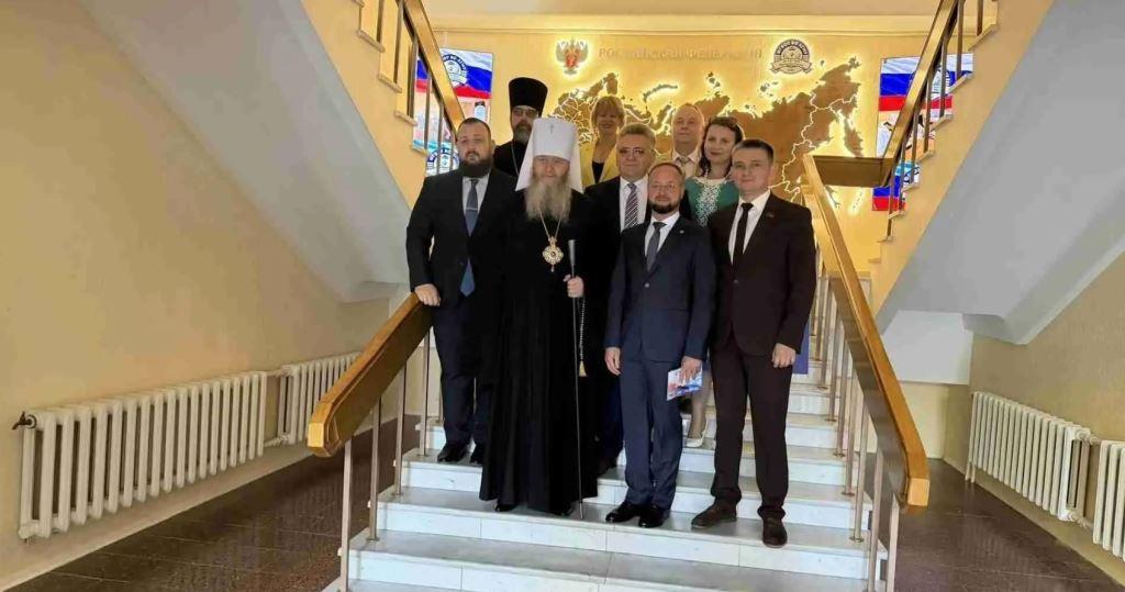 Торжественная линейка в ЛГМУ им. Святителя Луки: старт учебного года и празднование 70‑летия вуза
