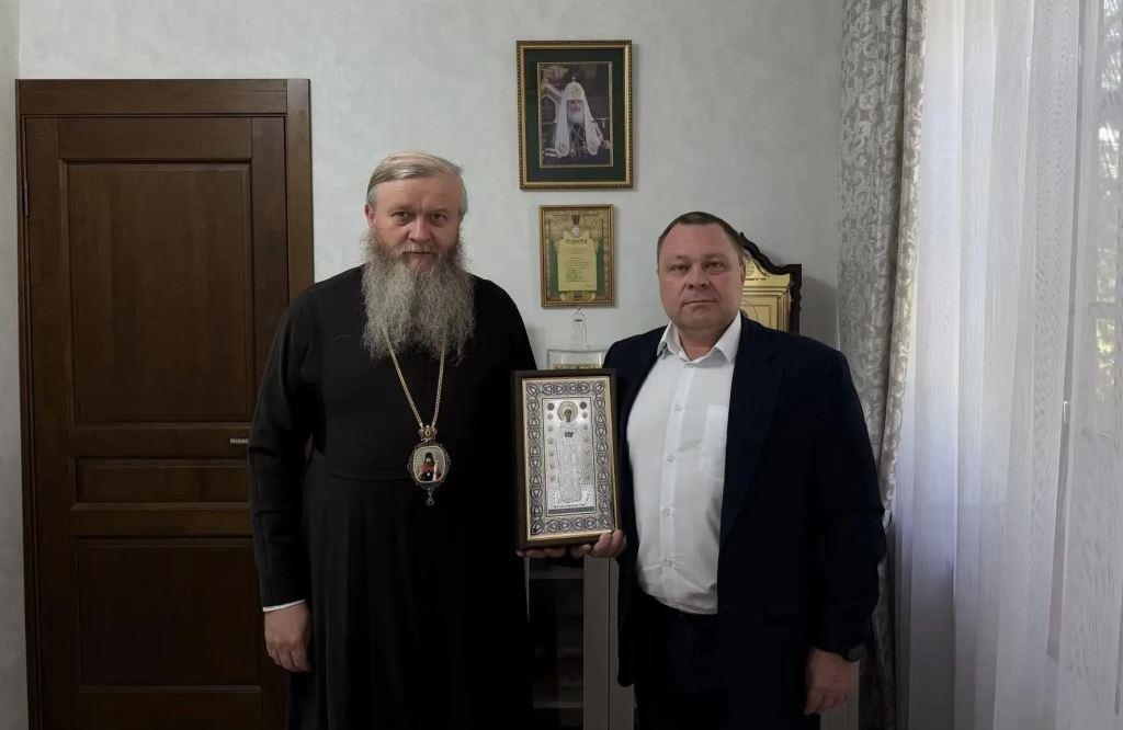 Встреча митрополита Пантелеимона с новым руководителем МВД по ЛНР