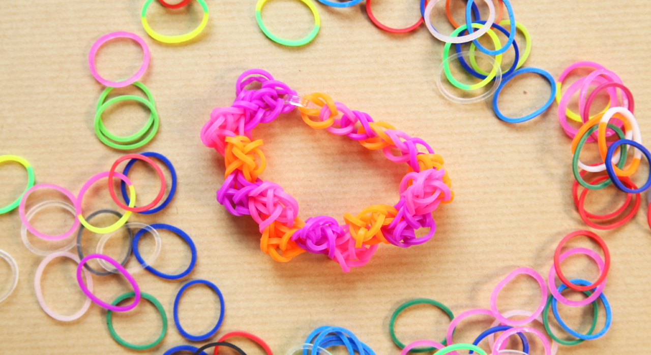 Cornrow bracelet on 2 forks. Tous Nos Modeles De Bracelets Elastiques Rainbow Loom Femme Actuelle