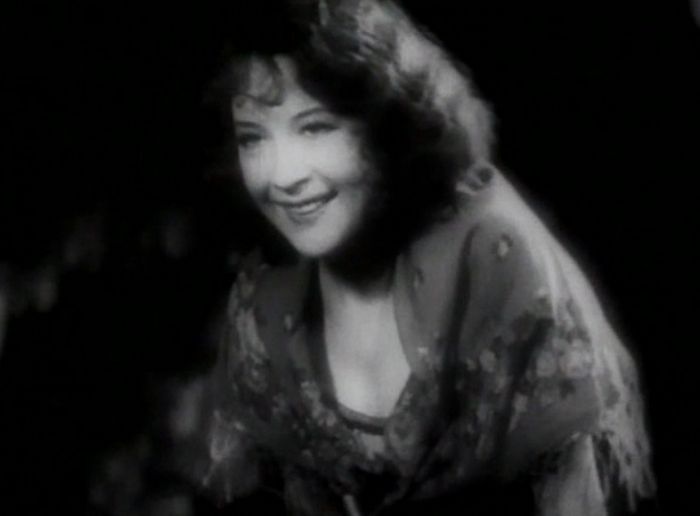 Devils Pre Code Com - Artistic 8K Minimal Pictures | Free Download