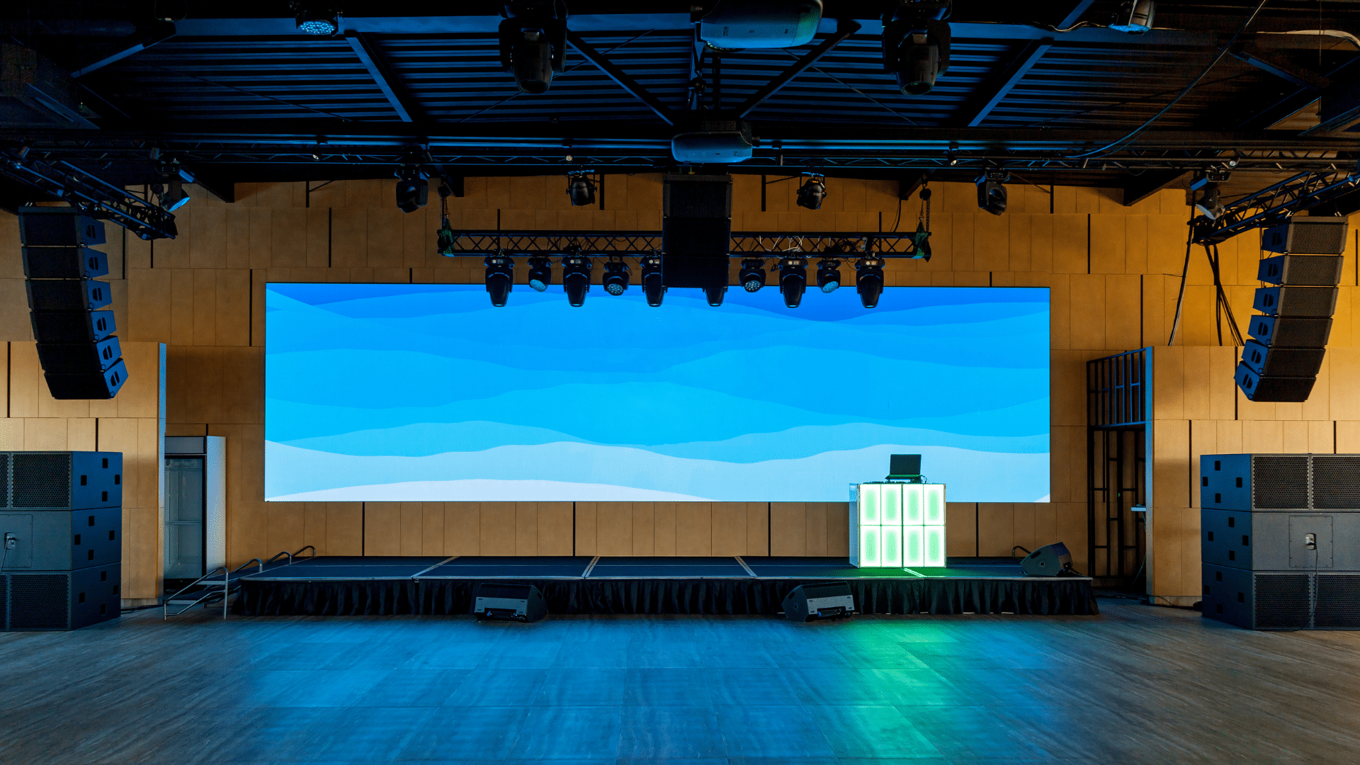Having an LED screen at corporate events is both useful and aesthetically-pleasing.