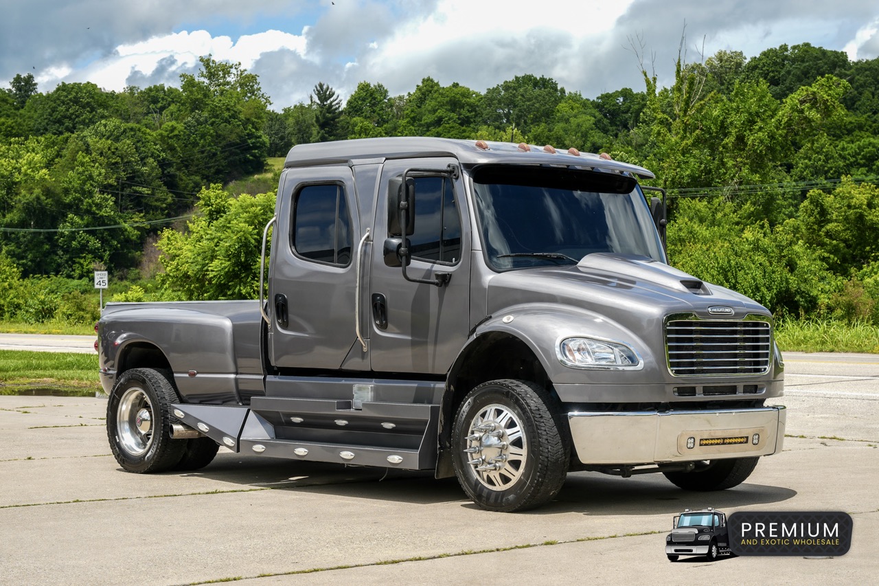 2007 Freightliner M2-106 SportChassis P2 Mercedes 330