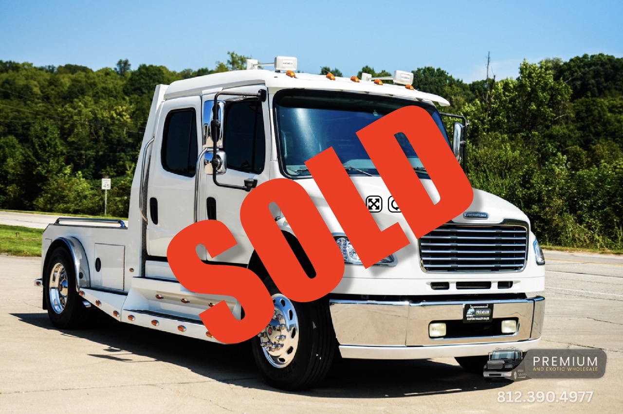 2007 Freightliner M2-106 Sportchassis 330hp Hauler Mercedes 330