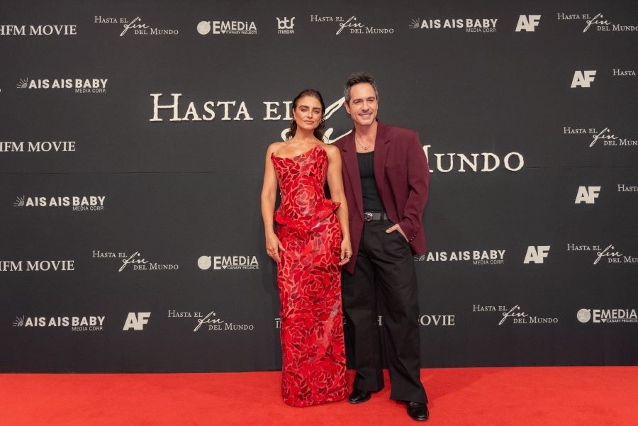 HASTA EL FIN DEL MUNDO - MEXICO - PREMIERE - 3 - AISLINN DERBEZ - MAURICIO OCHNMANN
