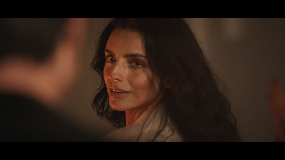 HASTA EL FIN DEL MUNDO - 2 - AISLINN DERBEZ