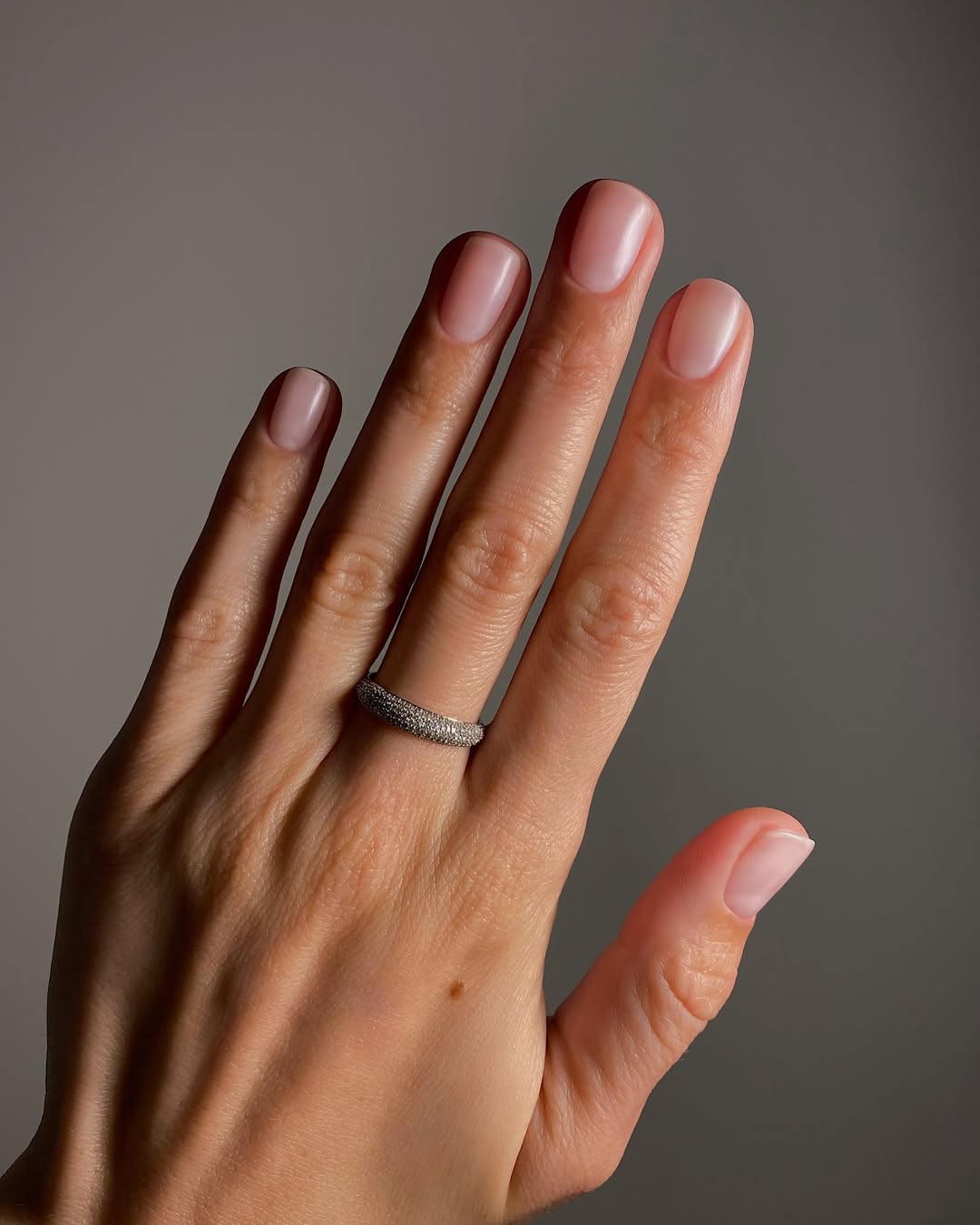 blurred-nails