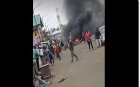 Pandemonium In Ladipo Market As Traders, Union, Military Clash