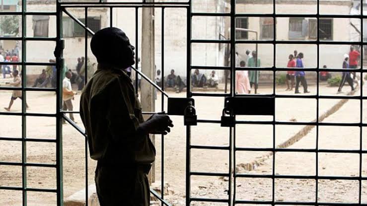 Gunmen Attack Oyo Prison, Set Prisoners Free