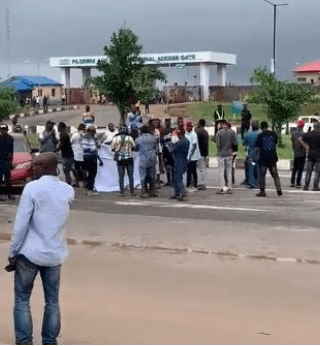 Students Protest ASUU Strike, Block Lagos Airport Road
