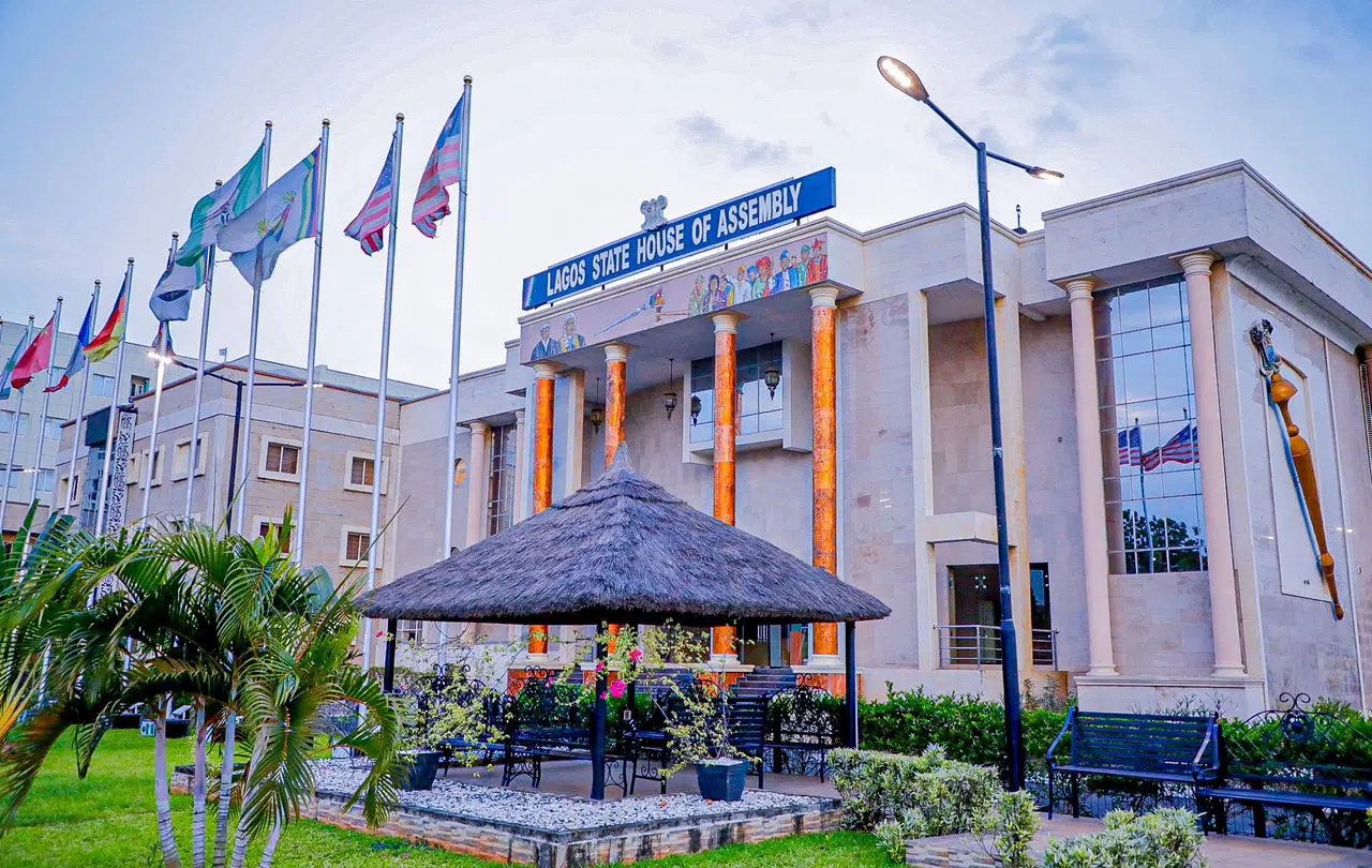Lagos Assembly condemns invasion of DSS