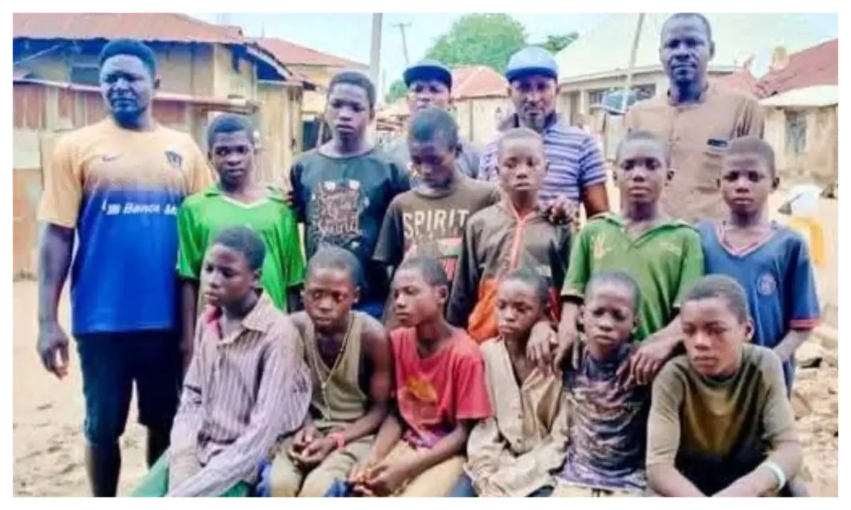 12 underage children rescued from under Makurdi Bridge
